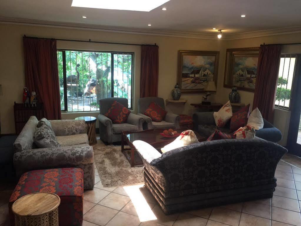Elizabeth Manor Guest House Johannesburg Exterior photo